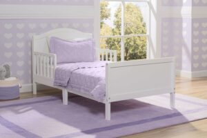 Bennett Wood Toddler Bed 